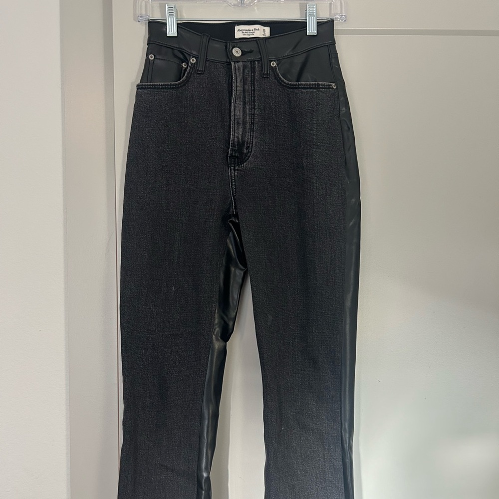 Black Women's Abercrombie High Rise Straight Jeans with Leather Accents on back